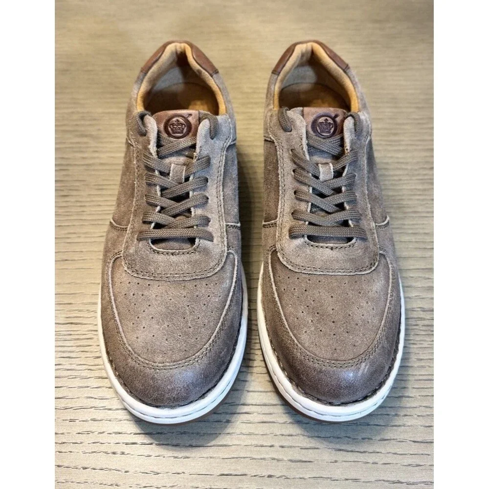 Born Men’s Captain Taupe Distressed Shoes. Size 9